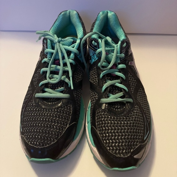 ASICS Women's Black and Aqua Athletic Shoes without insoles - Picture 5 of 8